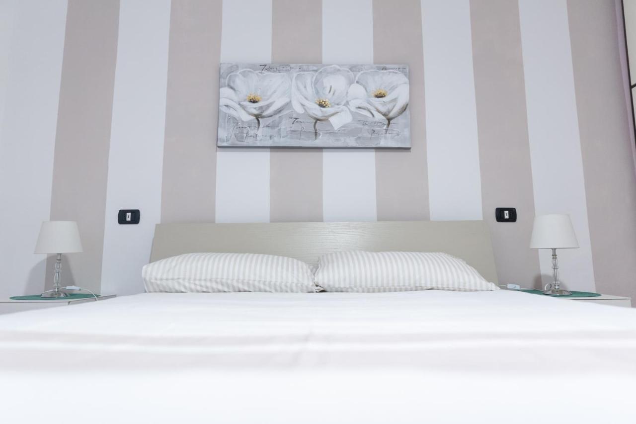 Sweet House Corso Genova Apartment Milano Exterior foto