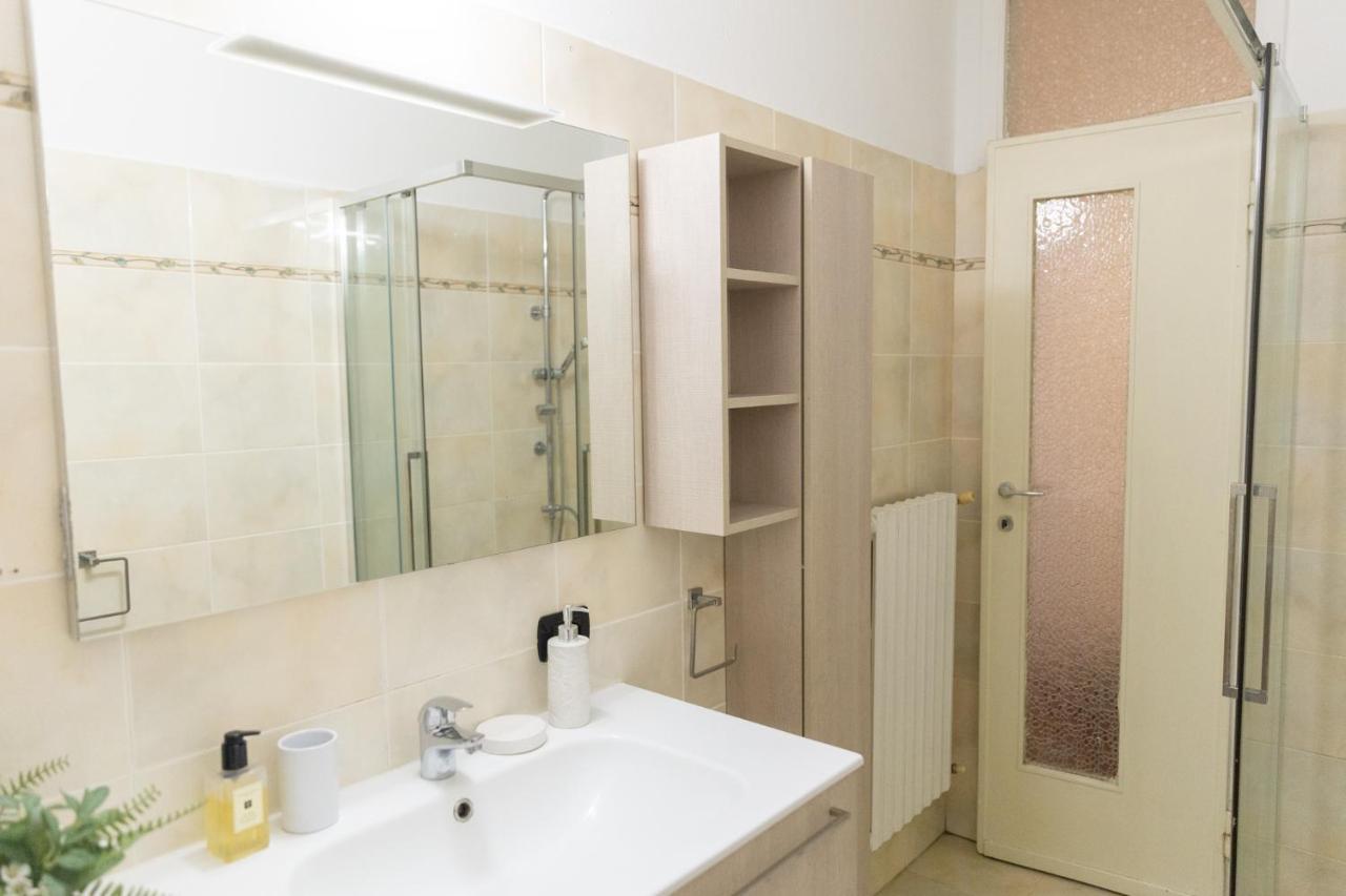 Sweet House Corso Genova Apartment Milano Exterior foto