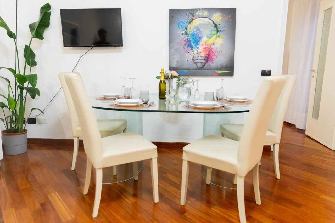 Sweet House Corso Genova Apartment Milano Exterior foto